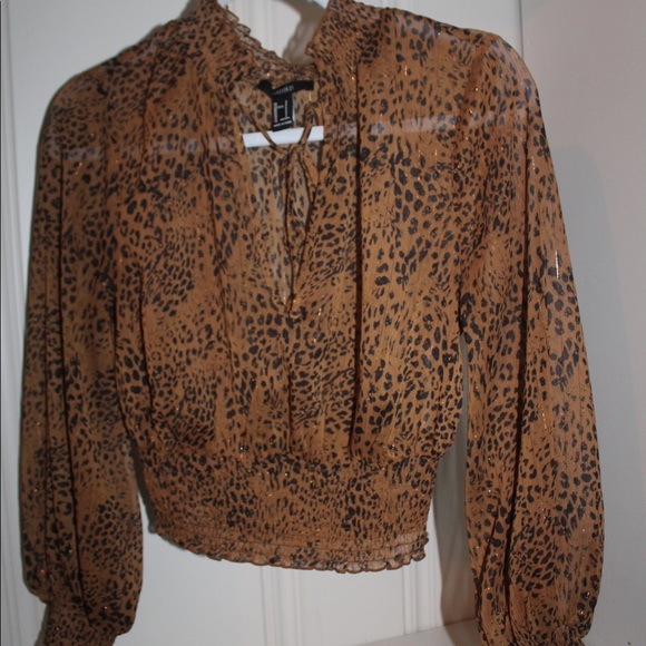 Top - Picture 1 of 1